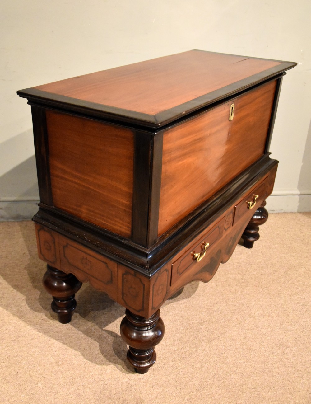 Mid 19th century Ceylone Dowry Chest View VII