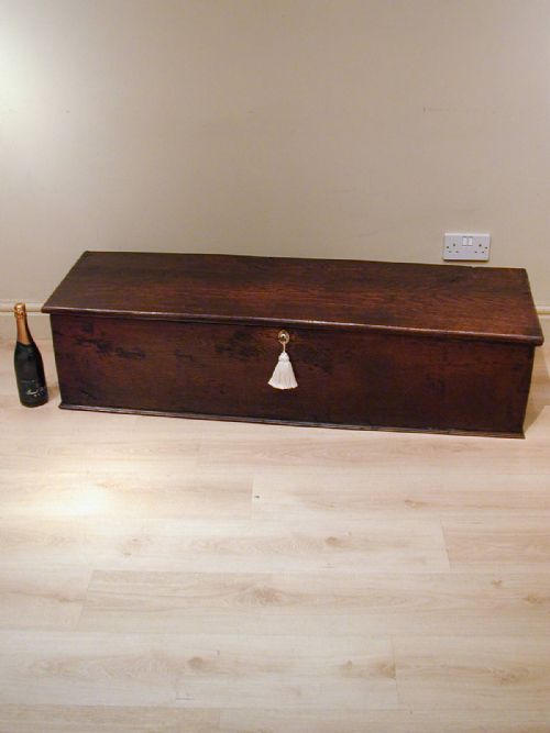 georgian sword chest in oak - CATEGORY: ANTIQUE CHESTS - DATED 1750