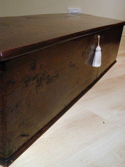 GEORGIAN SWORD CHEST IN OAK - ADDITIONAL PHOTO 3
