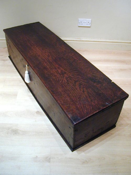 GEORGIAN SWORD CHEST IN OAK - ADDITIONAL PHOTO 6