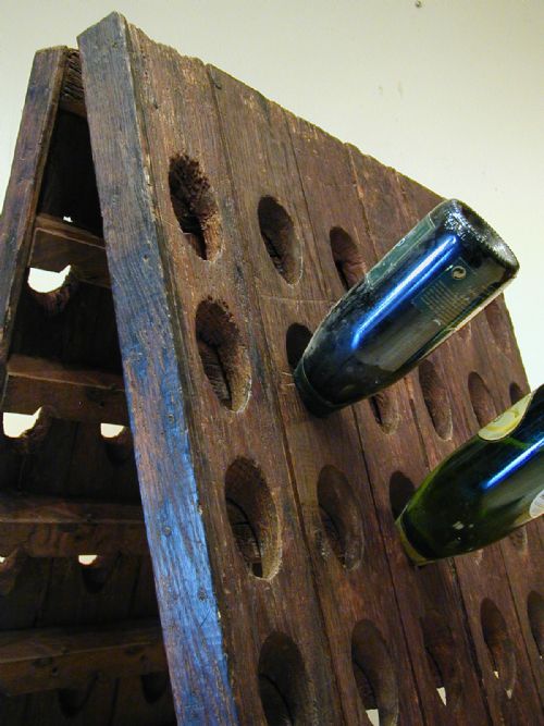 A STUNNING SOLID OAK WINE RACK - ADDITIONAL PHOTO 5