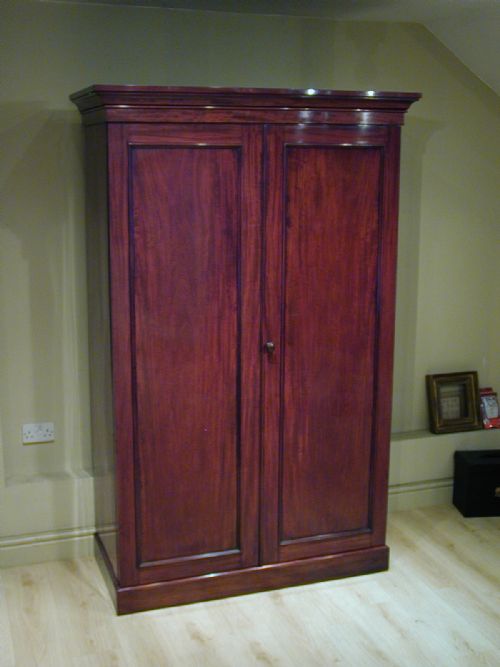 TWODOOR HEAL'S WARDROBE - ADDITIONAL PHOTO 1