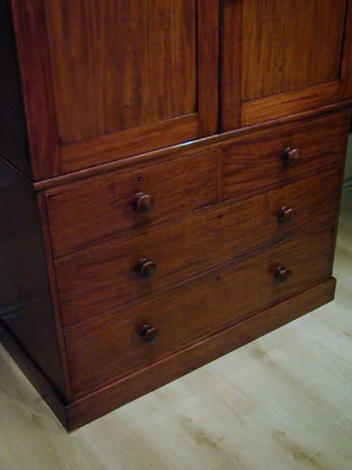 A FINE VICTORIAN LINEN PRESS - ADDITIONAL PHOTO 6