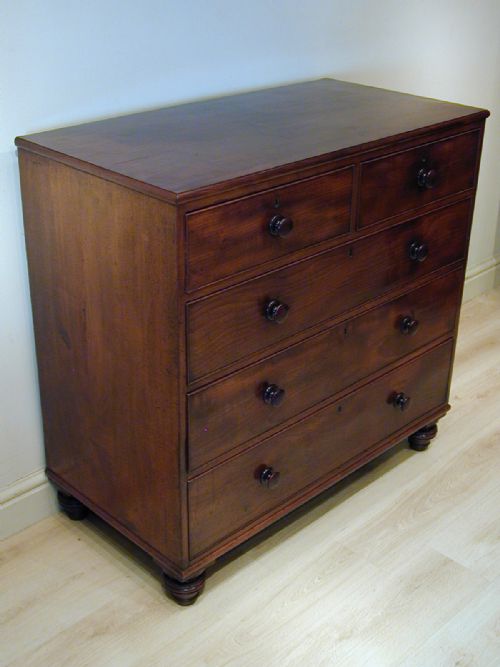 A SUPERB REGENCY CHEST OF DRAWERS - ADDITIONAL PHOTO 4
