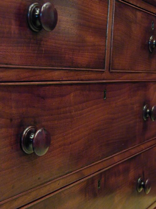 A SUPERB REGENCY CHEST OF DRAWERS - ADDITIONAL PHOTO 5