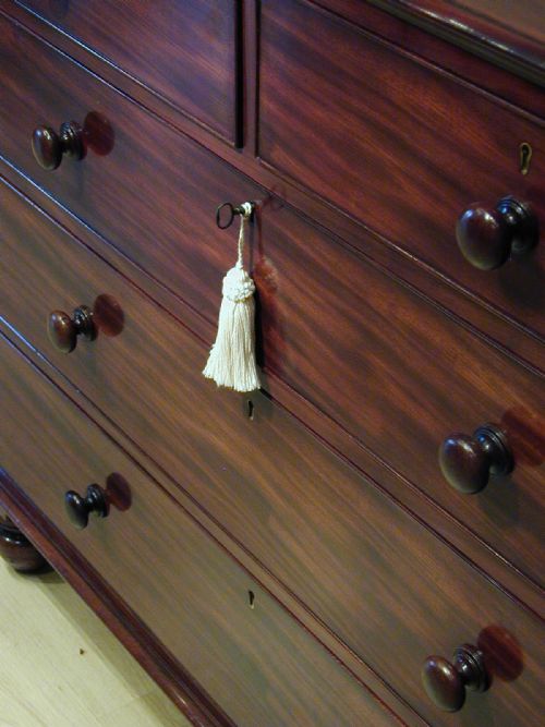 STUNNING CHEST OF DRAWERS OF GILLOWS QUALITY - ADDITIONAL PHOTO 8
