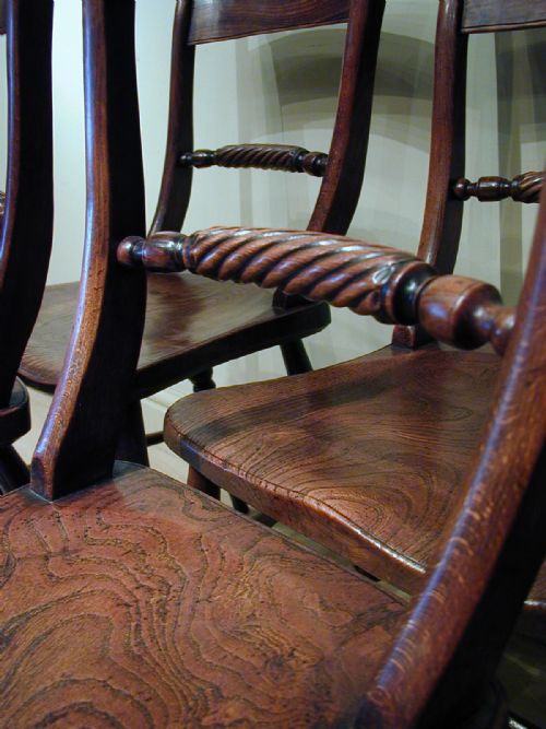 AN EXQUISITE SET OF SIX COUNTRY CHAIRS - ADDITIONAL PHOTO 14