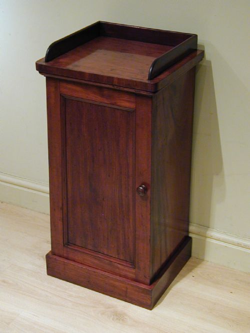 SUPREME QUALITY SINGLEDOOR CUPBOARD - ADDITIONAL PHOTO 3