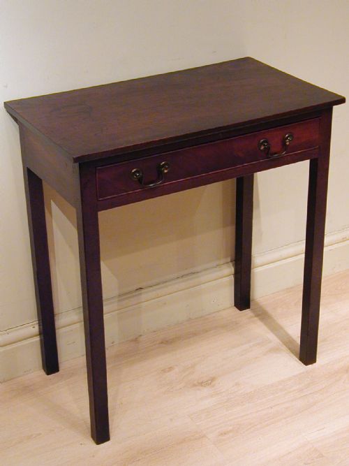 AN ATTRACTIVE SMALL GEORGIAN TABLE - ADDITIONAL PHOTO 2