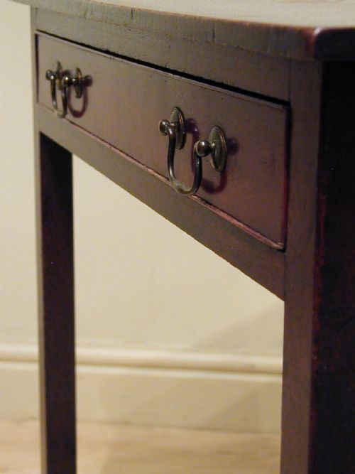 AN ATTRACTIVE SMALL GEORGIAN TABLE - ADDITIONAL PHOTO 4
