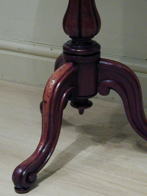 A STUNNING VICTORIAN TRIPOD TABLE - ADDITIONAL PHOTO 4