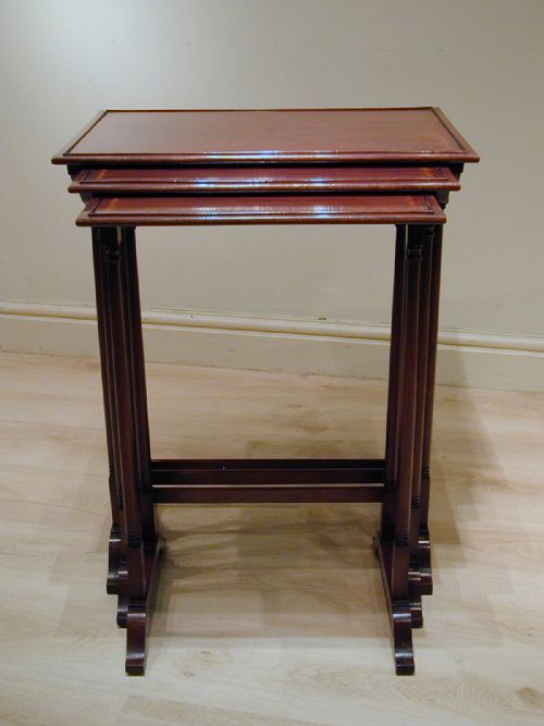 A FINE NEST OF EDWARDIAN TABLES - ADDITIONAL PHOTO 3
