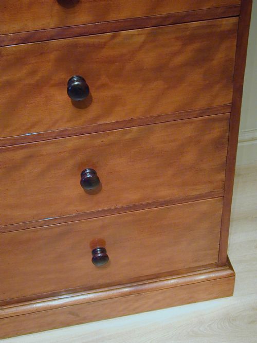 FINEST QUALITY CHEST OF DRAWERS BY GILLOWS OF LANCASTER - ADDITIONAL PHOTO 12