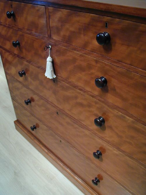 FINEST QUALITY CHEST OF DRAWERS BY GILLOWS OF LANCASTER - ADDITIONAL PHOTO 13