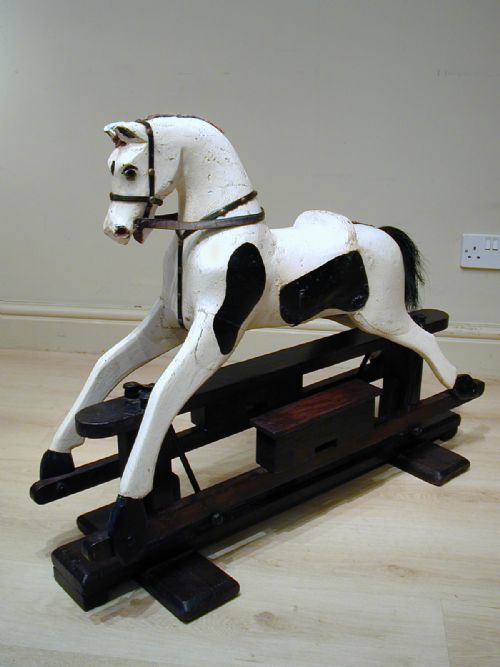 A CHARMING EARLY 20TH CENTURY ROCKING HORSE - ADDITIONAL PHOTO 8
