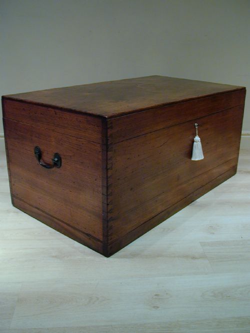 A SUPERB LARGE CAMPHORWOOD TRUNK - ADDITIONAL PHOTO 13
