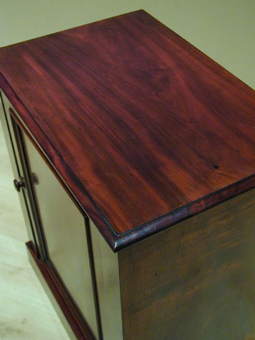 A BEAUTIFUL LITTLE VICTORIAN CUPBOARD - ADDITIONAL PHOTO 1