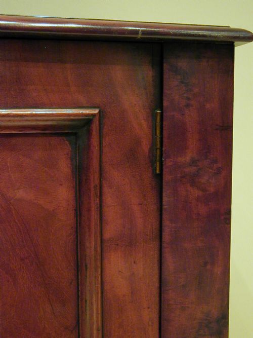 A BEAUTIFUL LITTLE VICTORIAN CUPBOARD - ADDITIONAL PHOTO 6