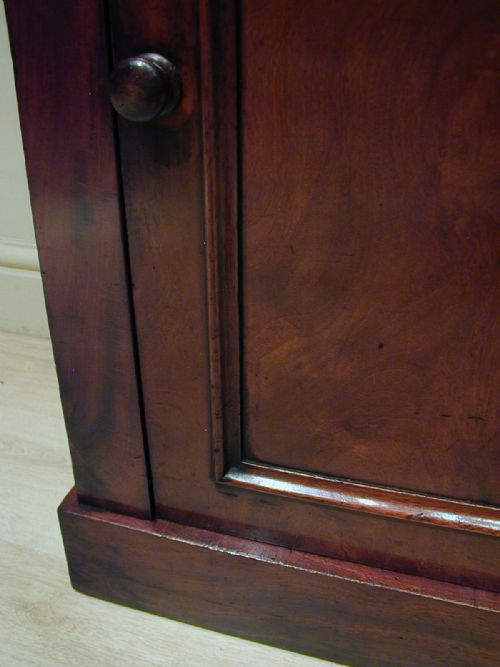 A BEAUTIFUL LITTLE VICTORIAN CUPBOARD - ADDITIONAL PHOTO 7