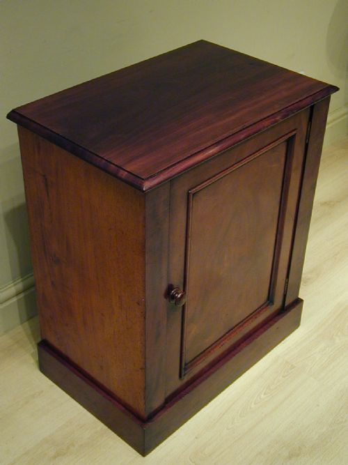 A BEAUTIFUL LITTLE VICTORIAN CUPBOARD - ADDITIONAL PHOTO 10