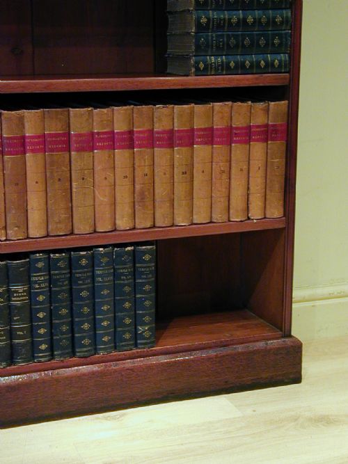 FINE QUALITY TALL OPEN BOOKCASE - ADDITIONAL PHOTO 6