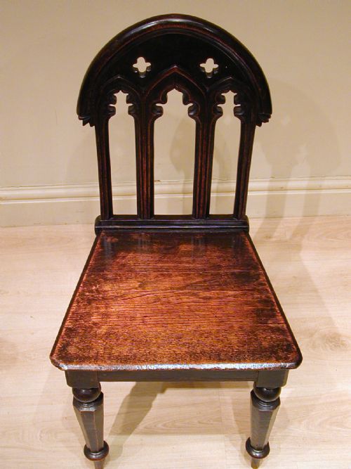 AN ATTRACTIVE PAIR OF HALL CHAIRS - ADDITIONAL PHOTO 3