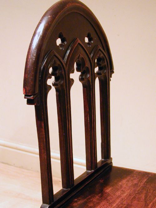 AN ATTRACTIVE PAIR OF HALL CHAIRS - ADDITIONAL PHOTO 11