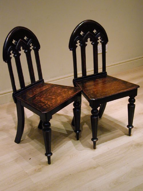 AN ATTRACTIVE PAIR OF HALL CHAIRS - ADDITIONAL PHOTO 14
