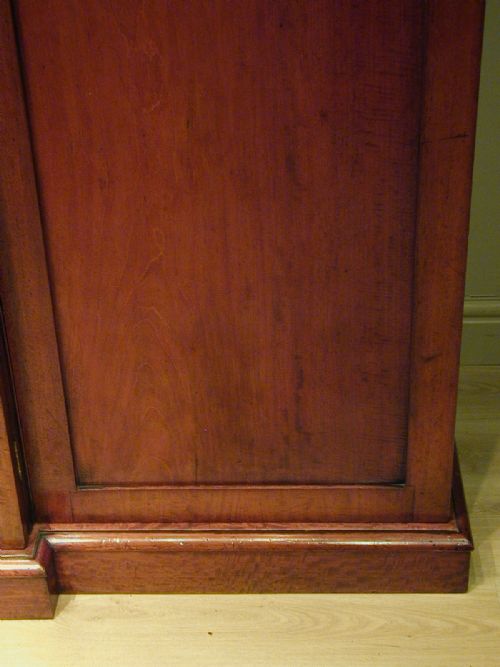 A FINE MID19TH CENTURY FOURDOOR WARDOBE - ADDITIONAL PHOTO 12