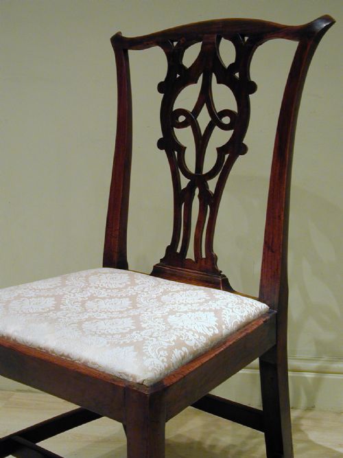 A FINE PAIR OF 18TH CENTURY CHAIRS - ADDITIONAL PHOTO 6