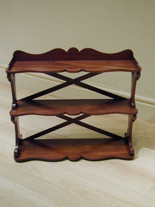A FINE SET OF VICTORIAN WALLHANGING SHELVES - ADDITIONAL PHOTO 2
