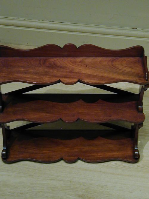 A FINE SET OF VICTORIAN WALLHANGING SHELVES - ADDITIONAL PHOTO 6