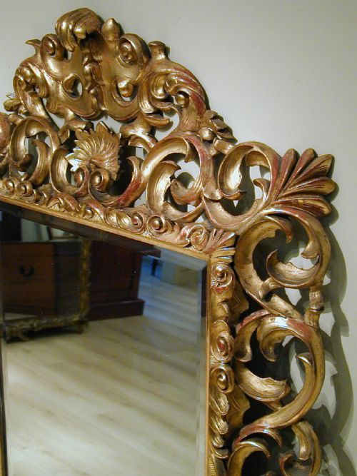 A BEAUTIFUL MID19TH CENTURY GILTWOOD MIRROR - ADDITIONAL PHOTO 2