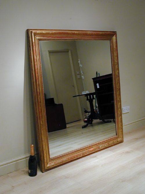 A VERY FINE LARGE GILT FRAMED MIRROR - ADDITIONAL PHOTO 2