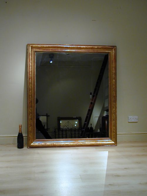 A VERY FINE LARGE GILT FRAMED MIRROR - ADDITIONAL PHOTO 11
