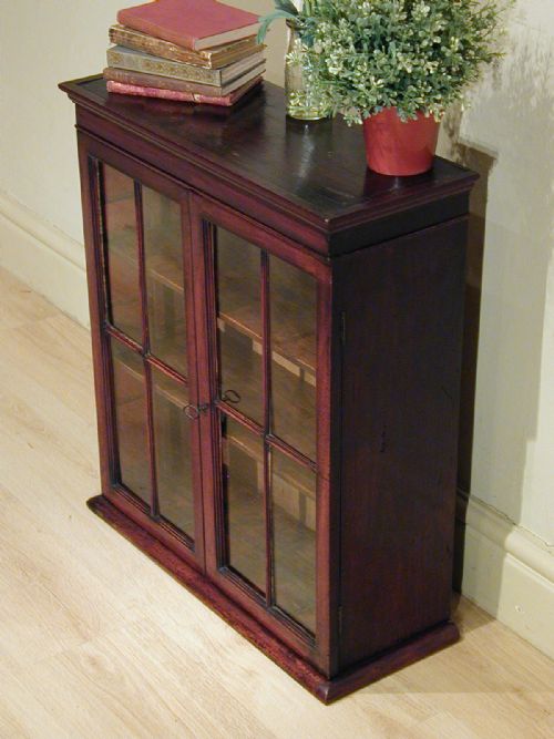 A SMALL GEORGIAN DISPLAY CABINET - ADDITIONAL PHOTO 5