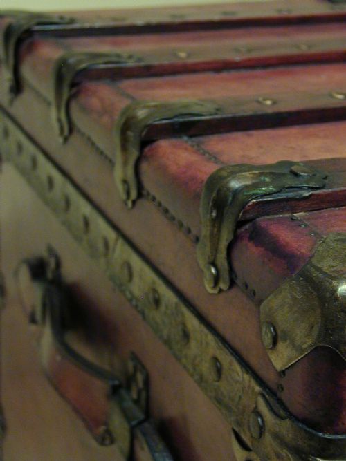 A BEAUTIFUL EDWARDIAN STEAMER TRUNK - ADDITIONAL PHOTO 11