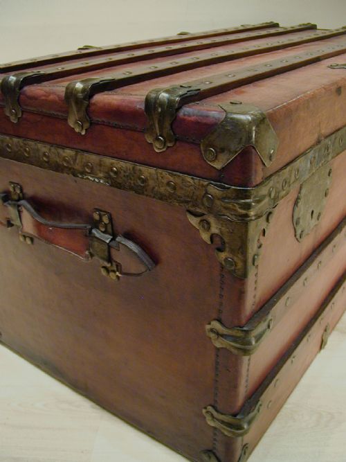 A BEAUTIFUL EDWARDIAN STEAMER TRUNK - ADDITIONAL PHOTO 13