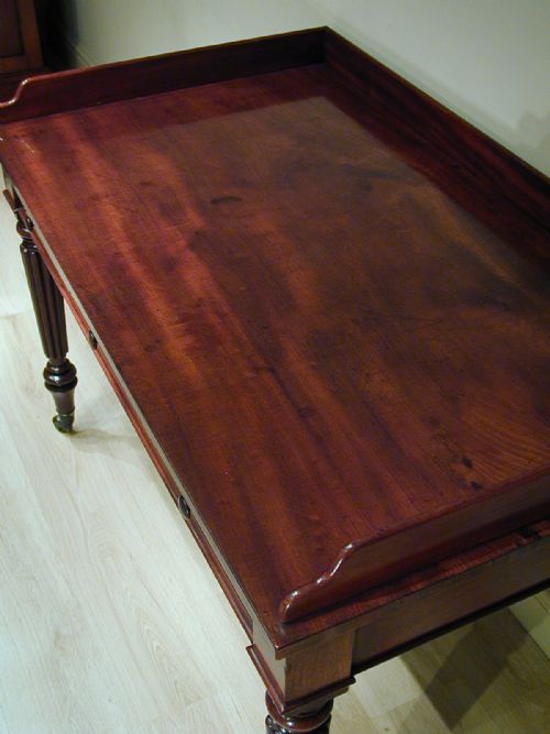 FINEST QUALITY DESK BY GILLOWS OF LANCASTER - ADDITIONAL PHOTO 8