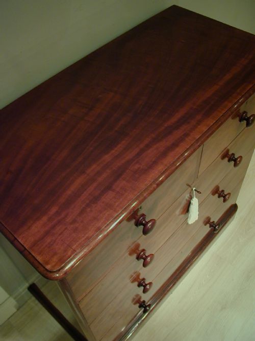 TOP QUALITY CHEST ATTRIBUTED TO HEALS - ADDITIONAL PHOTO 11