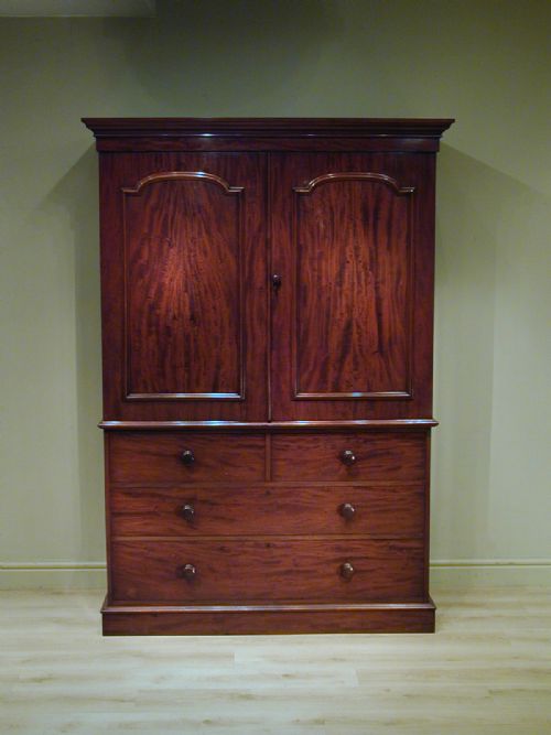 a very fine 19th century linen press - CATEGORY: ANTIQUE WARDROBES - DATED 1870