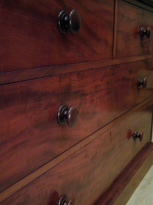 A VERY FINE 19TH CENTURY LINEN PRESS - ADDITIONAL PHOTO 10