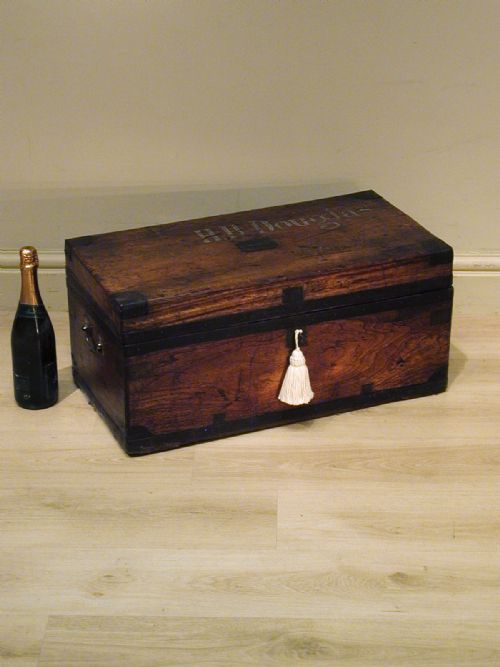 an attractive camphorwood trunk - CATEGORY: ANTIQUE CHESTS - DATED 1850