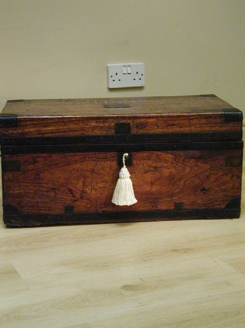 AN ATTRACTIVE CAMPHORWOOD TRUNK - ADDITIONAL PHOTO 8