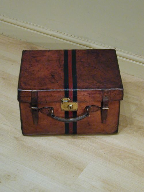 fig 1. A beautiful vintage leather hat box