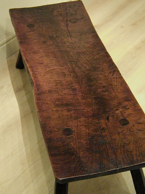A USEFUL LOW TABLE IN SOLID ENGLISH OAK - ADDITIONAL PHOTO 14