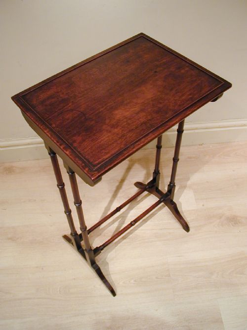 AN ELEGANT REGENCY TABLE IN MAHOGANY - ADDITIONAL PHOTO 2