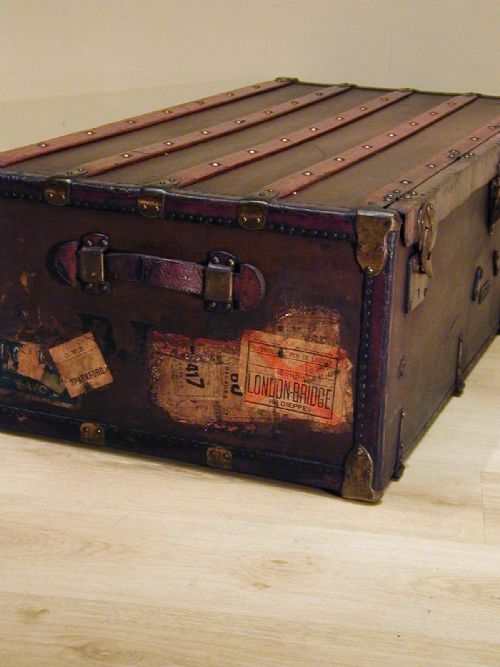 A BEAUTIFUL EARLY 20TH CENTURY STEAMER TRUNK - ADDITIONAL PHOTO 14