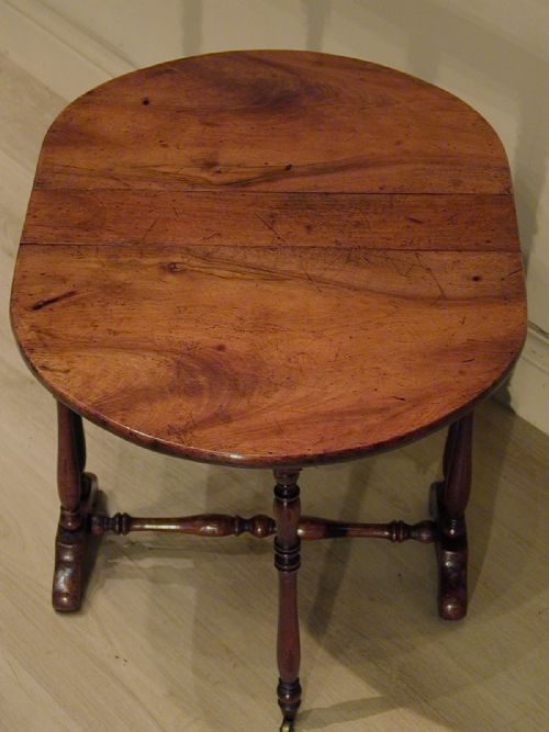 BEAUTIFUL LITTLE SUTHERLAND TABLE - ADDITIONAL PHOTO 3