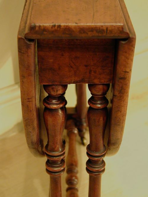 BEAUTIFUL LITTLE SUTHERLAND TABLE - ADDITIONAL PHOTO 10